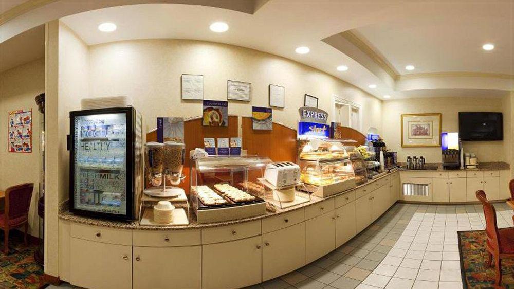 Hotel Express & Meadowlands Area By Ihg Carlstadt