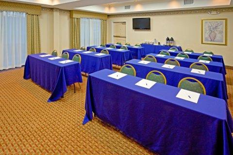Express & Meadowlands Area By Ihg
